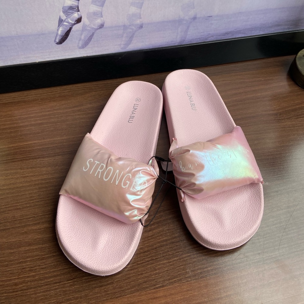 Luna Blu Pink Holographic Design Slides - Picture 5 of 7